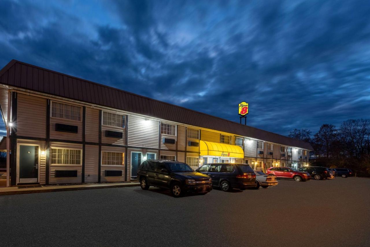 Super 8 By Wyndham Wooster Hotel Exterior foto