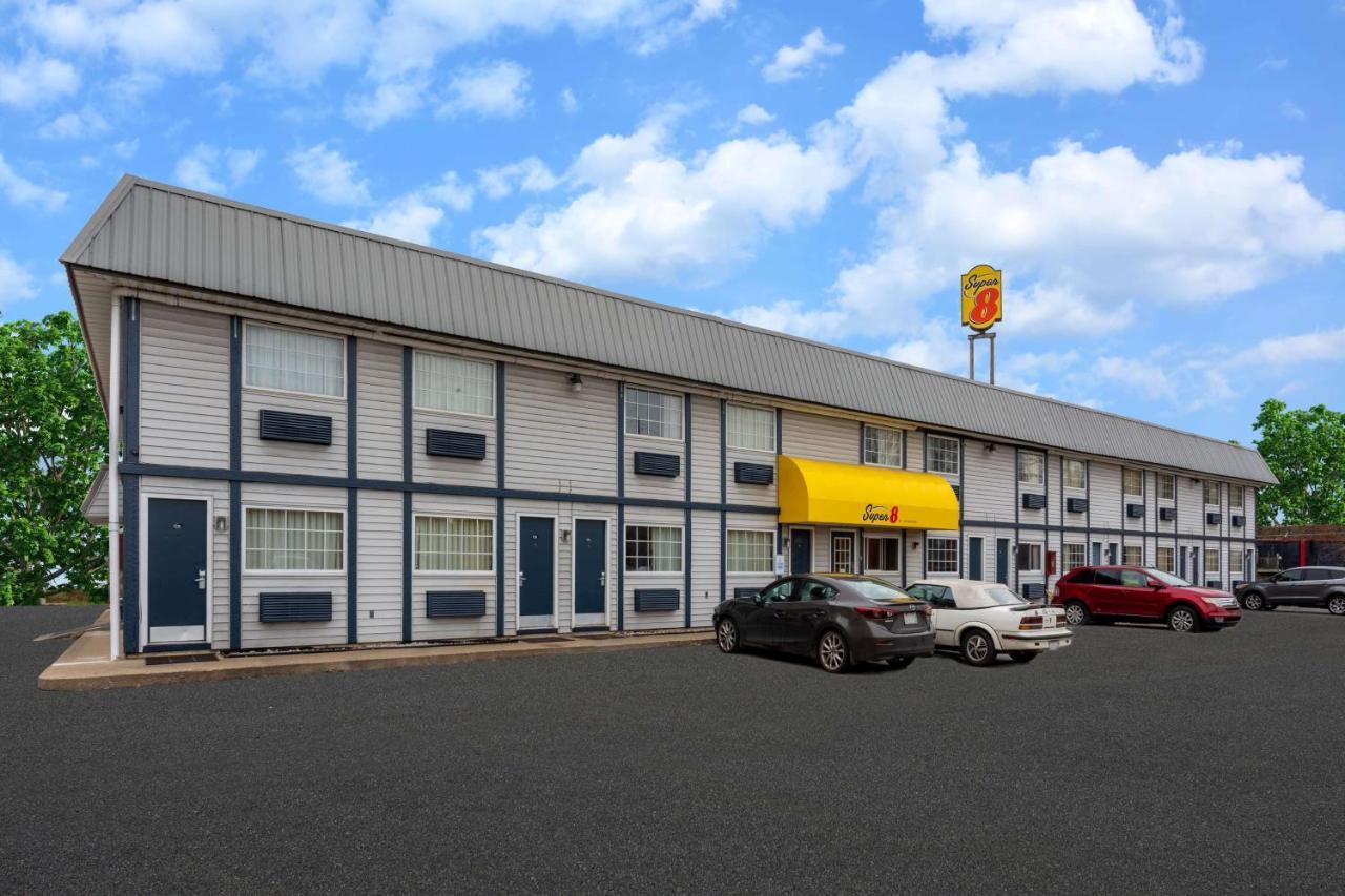 Super 8 By Wyndham Wooster Hotel Exterior foto