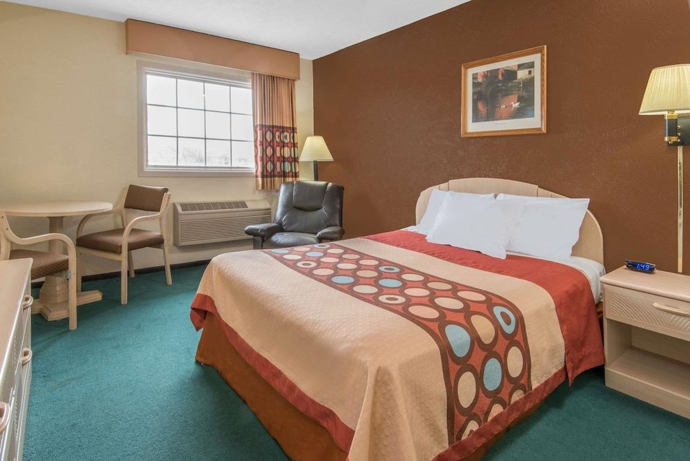 Super 8 By Wyndham Wooster Hotel Exterior foto