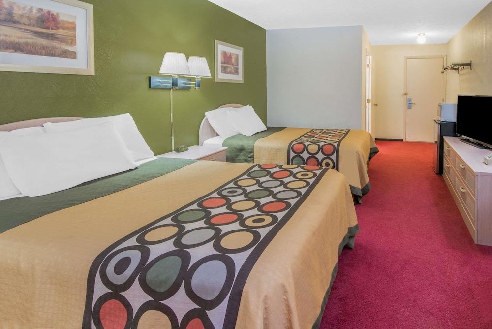Super 8 By Wyndham Wooster Hotel Exterior foto